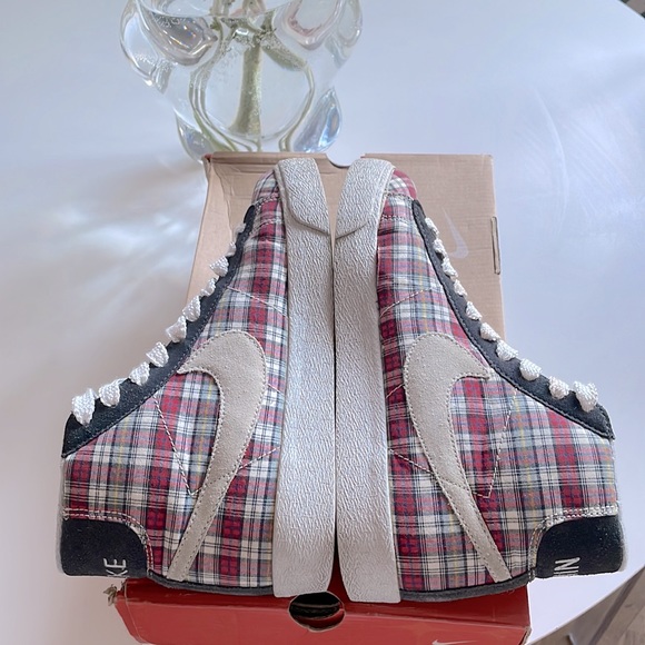 2004 WMNS Nike Blazer - Picture 7 of 10